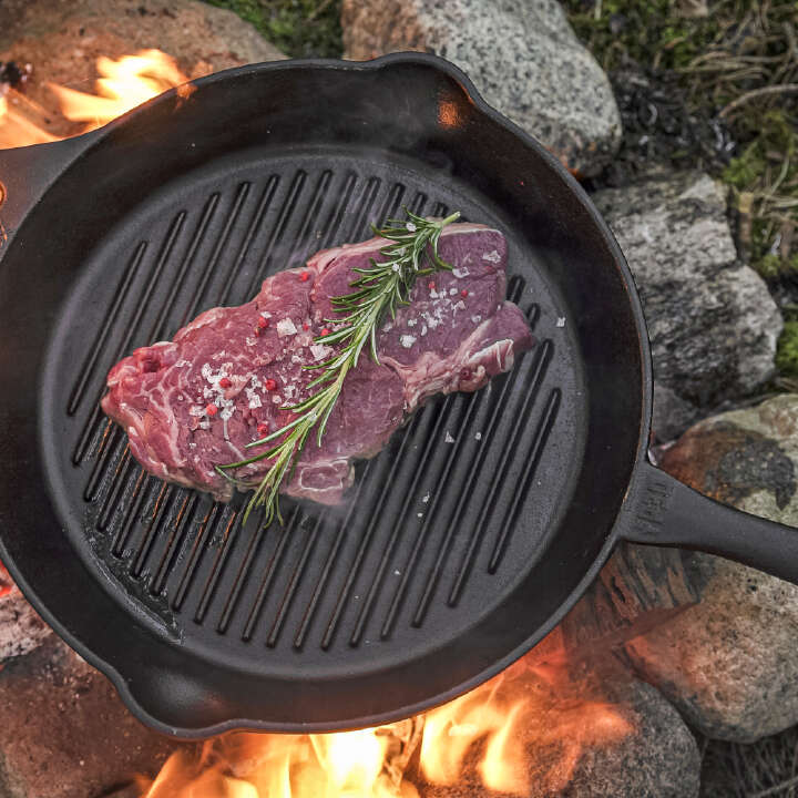 Petromax Grill-Feuerpfanne GP30 mit Stiel